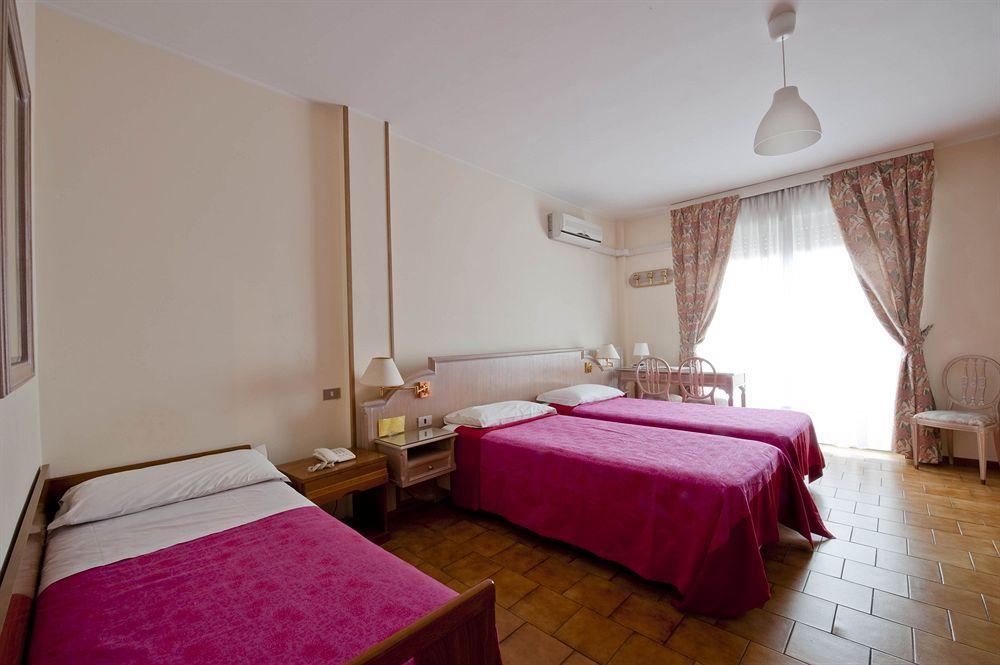 Hotel Residence Sogno 노바라 외부 사진