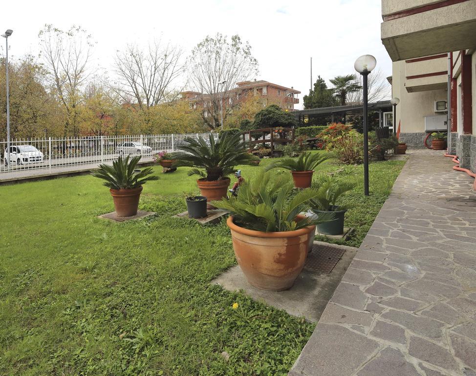 Hotel Residence Sogno 노바라 외부 사진